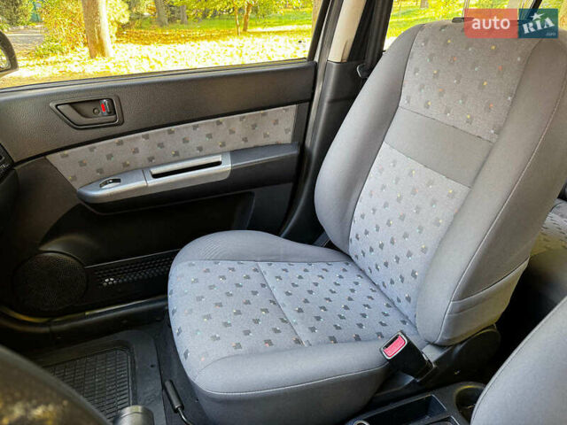 Хендай Гетц 2005 в Киеве на Automoto.ua Серый Хендай Гетц, объемом двигателя 1.4 л и пробегом 160 тыс. км за 3640 $, фото 18 на Automoto.ua