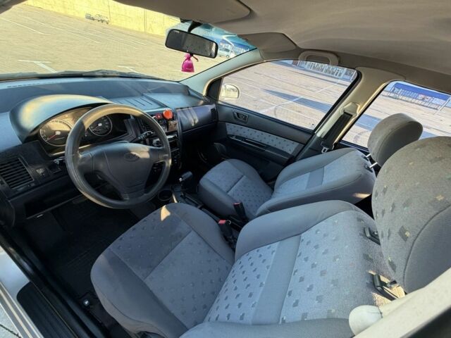 Серый Хендай Гетц, объемом двигателя 1.3 л и пробегом 170 тыс. км за 4850 $, фото 7 на Automoto.ua