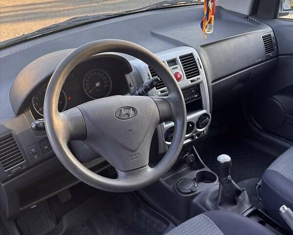 Серый Хендай Гетц, объемом двигателя 1.4 л и пробегом 208 тыс. км за 4000 $, фото 18 на Automoto.ua