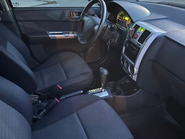 Серый Хендай Гетц, объемом двигателя 1.6 л и пробегом 170 тыс. км за 4700 $, фото 3 на Automoto.ua