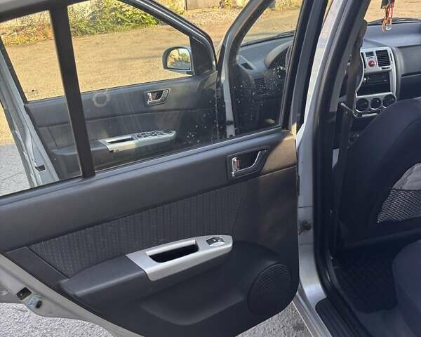 Серый Хендай Гетц, объемом двигателя 1.4 л и пробегом 208 тыс. км за 4000 $, фото 20 на Automoto.ua