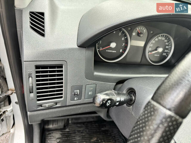 Серый Хендай Гетц, объемом двигателя 1.4 л и пробегом 149 тыс. км за 5500 $, фото 23 на Automoto.ua