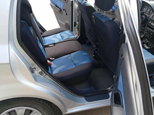 Серый Хендай Гетц, объемом двигателя 1.1 л и пробегом 165 тыс. км за 4000 $, фото 11 на Automoto.ua