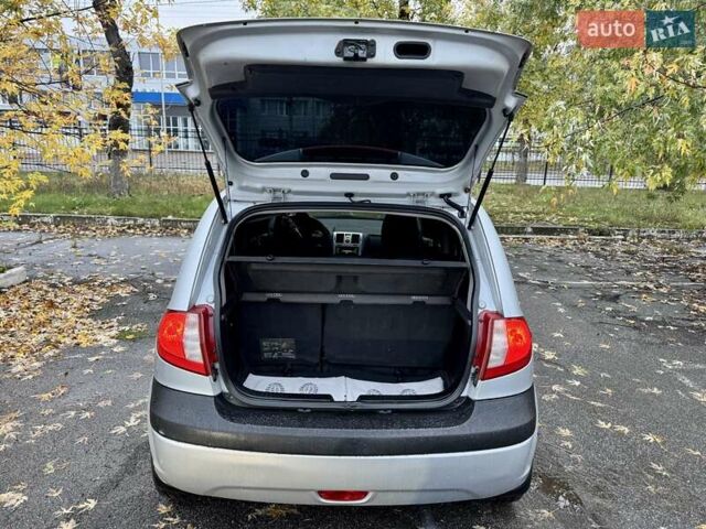 Серый Хендай Гетц, объемом двигателя 1.59 л и пробегом 120 тыс. км за 5990 $, фото 32 на Automoto.ua