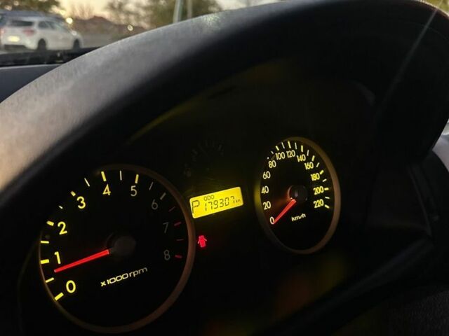 Серый Хендай Гетц, объемом двигателя 1.6 л и пробегом 170 тыс. км за 4700 $, фото 7 на Automoto.ua