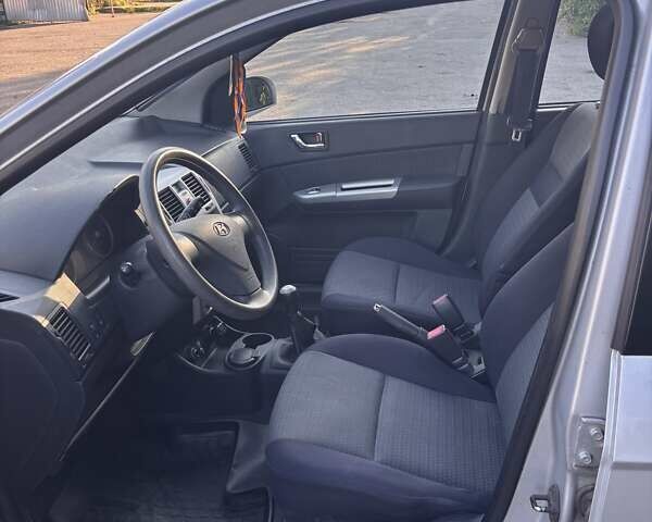 Серый Хендай Гетц, объемом двигателя 1.4 л и пробегом 208 тыс. км за 4000 $, фото 17 на Automoto.ua