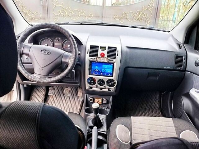 Серый Хендай Гетц, объемом двигателя 1.4 л и пробегом 195 тыс. км за 5700 $, фото 6 на Automoto.ua