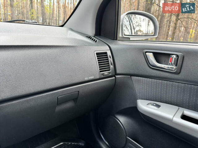 Серый Хендай Гетц, объемом двигателя 1.4 л и пробегом 149 тыс. км за 5500 $, фото 15 на Automoto.ua