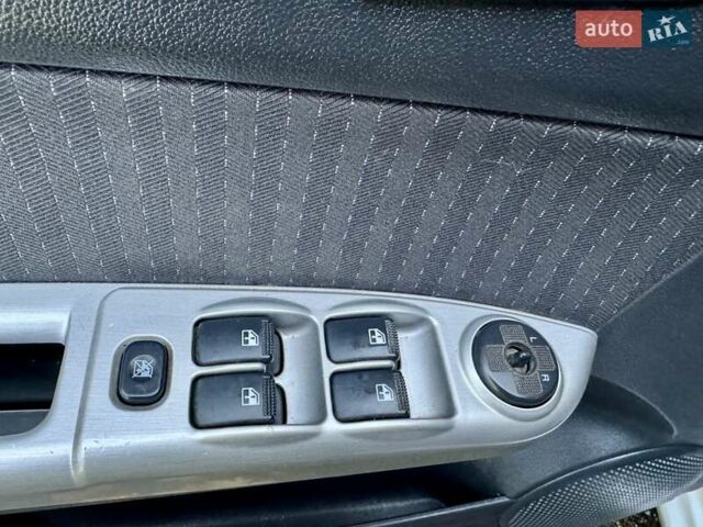 Серый Хендай Гетц, объемом двигателя 1.59 л и пробегом 120 тыс. км за 5990 $, фото 23 на Automoto.ua