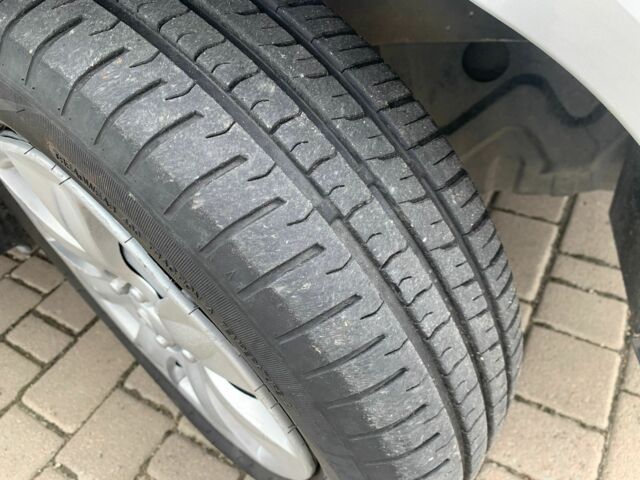 Серый Хендай Гетц, объемом двигателя 1.1 л и пробегом 220 тыс. км за 2300 $, фото 10 на Automoto.ua