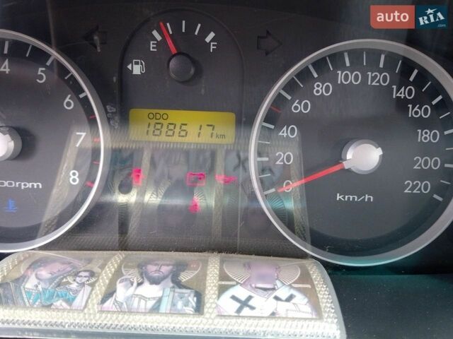 Серый Хендай Гетц, объемом двигателя 1.4 л и пробегом 188 тыс. км за 3700 $, фото 15 на Automoto.ua