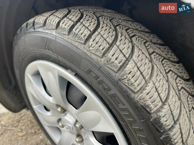 Серый Хендай Гетц, объемом двигателя 1.4 л и пробегом 160 тыс. км за 5500 $, фото 16 на Automoto.ua