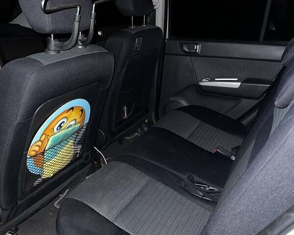 Серый Хендай Гетц, объемом двигателя 1.59 л и пробегом 126 тыс. км за 3700 $, фото 5 на Automoto.ua