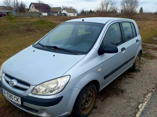 Серый Хендай Гетц, объемом двигателя 1.1 л и пробегом 185 тыс. км за 4000 $, фото 1 на Automoto.ua