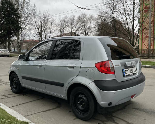 Серый Хендай Гетц, объемом двигателя 1.09 л и пробегом 263 тыс. км за 3200 $, фото 1 на Automoto.ua