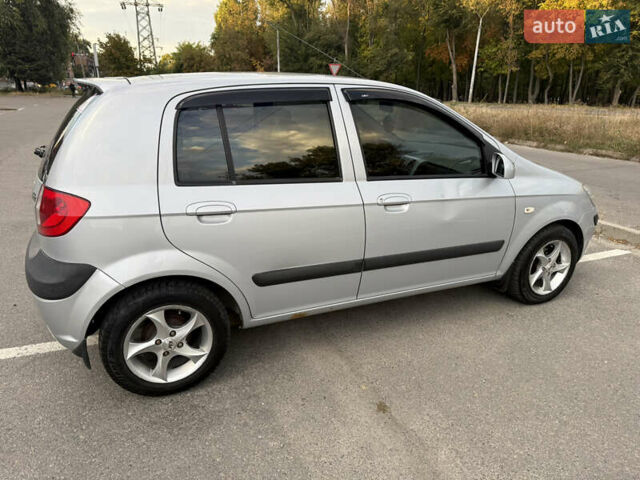 Серый Хендай Гетц, объемом двигателя 1.4 л и пробегом 166 тыс. км за 4200 $, фото 3 на Automoto.ua