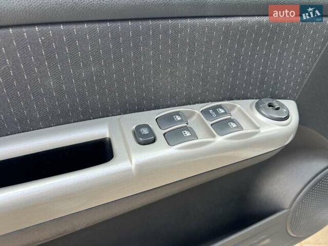 Сірий Хендай Гетц, об'ємом двигуна 1.4 л та пробігом 143 тис. км за 5500 $, фото 9 на Automoto.ua