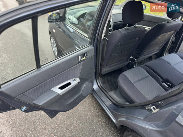 Серый Хендай Гетц, объемом двигателя 1.4 л и пробегом 186 тыс. км за 4950 $, фото 11 на Automoto.ua