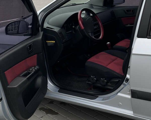 Сірий Хендай Гетц, об'ємом двигуна 1.1 л та пробігом 118 тис. км за 4700 $, фото 14 на Automoto.ua