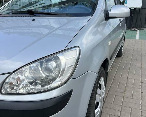 Сірий Хендай Гетц, об'ємом двигуна 1.4 л та пробігом 143 тис. км за 5500 $, фото 23 на Automoto.ua