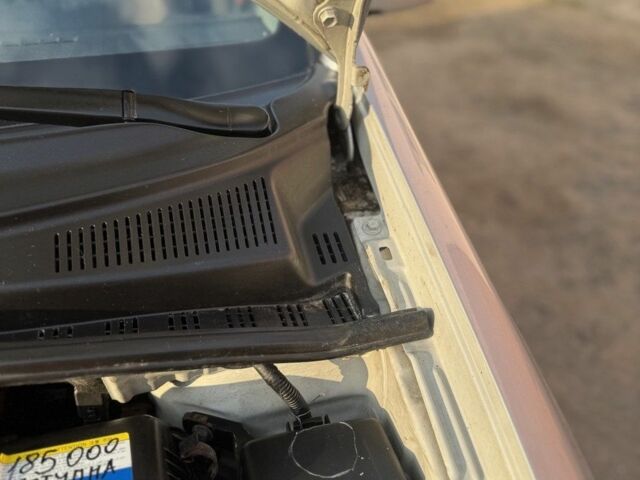 Серый Хендай Гетц, объемом двигателя 1.1 л и пробегом 187 тыс. км за 4600 $, фото 5 на Automoto.ua