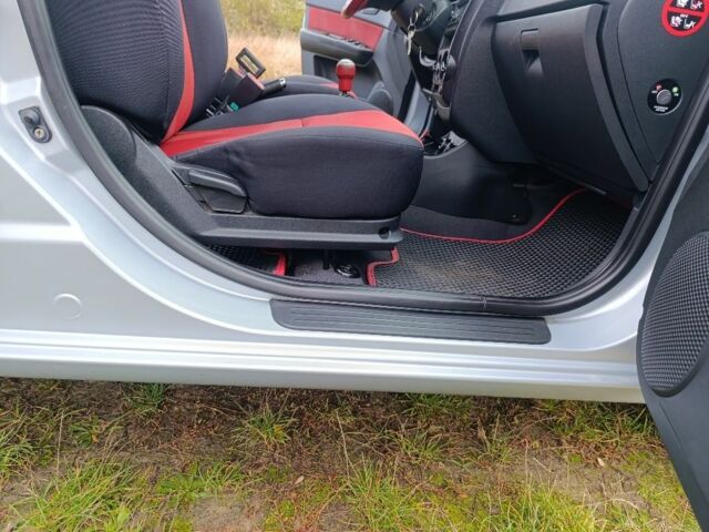 Хендай Гетц 2007 в Тульчине на Automoto.ua Серый Хендай Гетц, объемом двигателя 1.1 л и пробегом 118 тыс. км за 3800 $, фото 12 на Automoto.ua