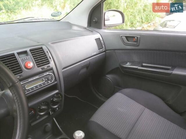 Серый Хендай Гетц, объемом двигателя 1.1 л и пробегом 217 тыс. км за 3600 $, фото 10 на Automoto.ua