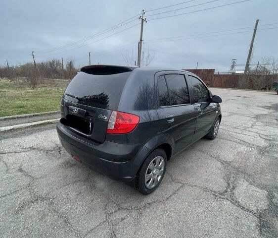 Сірий Хендай Гетц, об'ємом двигуна 1.4 л та пробігом 2 тис. км за 3500 $, фото 2 на Automoto.ua