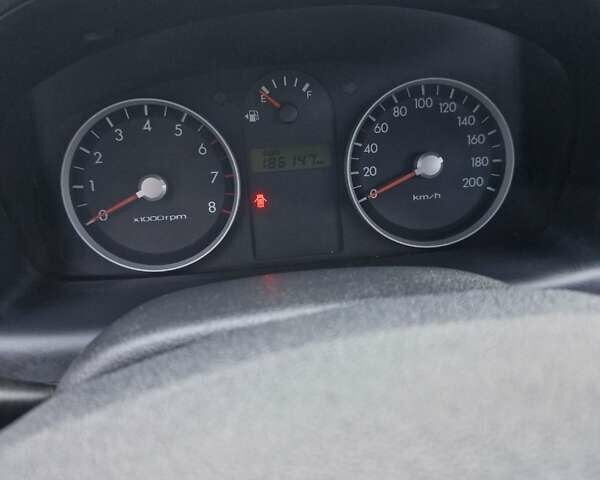 Сірий Хендай Гетц, об'ємом двигуна 1.09 л та пробігом 186 тис. км за 4100 $, фото 3 на Automoto.ua