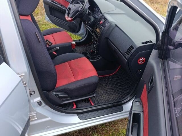 Хендай Гетц 2007 в Тульчине на Automoto.ua Серый Хендай Гетц, объемом двигателя 1.1 л и пробегом 118 тыс. км за 3800 $, фото 10 на Automoto.ua