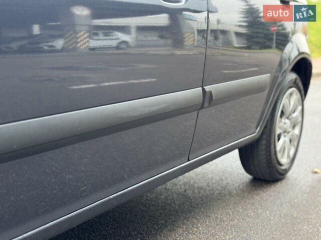 Серый Хендай Гетц, объемом двигателя 1.4 л и пробегом 186 тыс. км за 4950 $, фото 7 на Automoto.ua