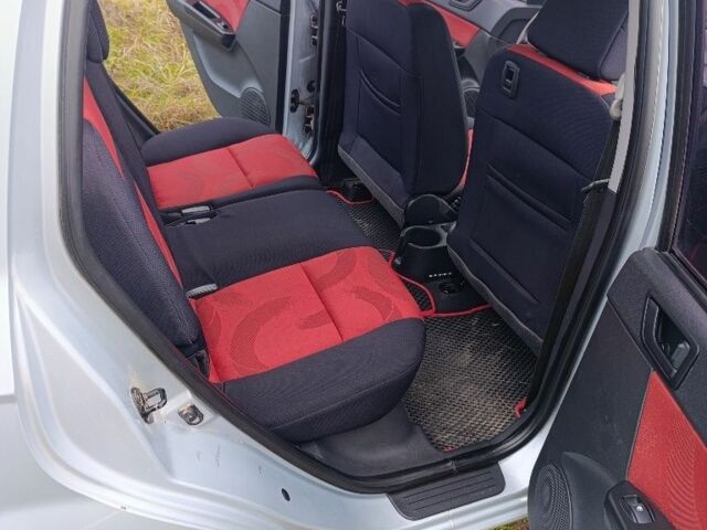 Хендай Гетц 2007 в Тульчине на Automoto.ua Серый Хендай Гетц, объемом двигателя 1.1 л и пробегом 118 тыс. км за 3800 $, фото 15 на Automoto.ua