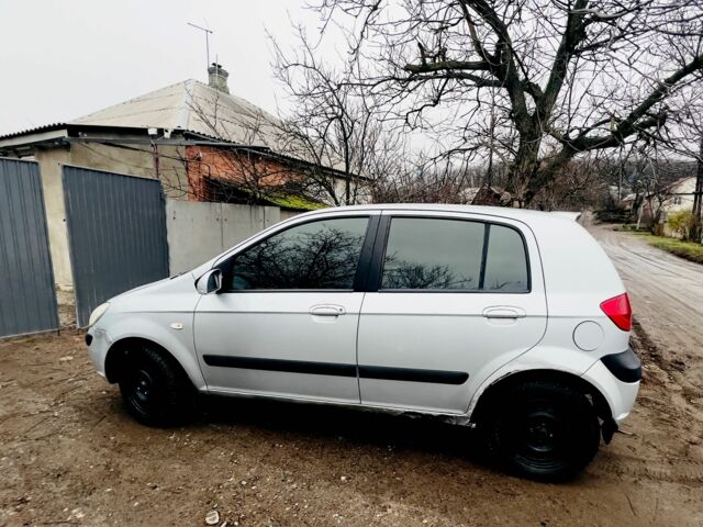 Серый Хендай Гетц, объемом двигателя 1.4 л и пробегом 170 тыс. км за 2850 $, фото 1 на Automoto.ua