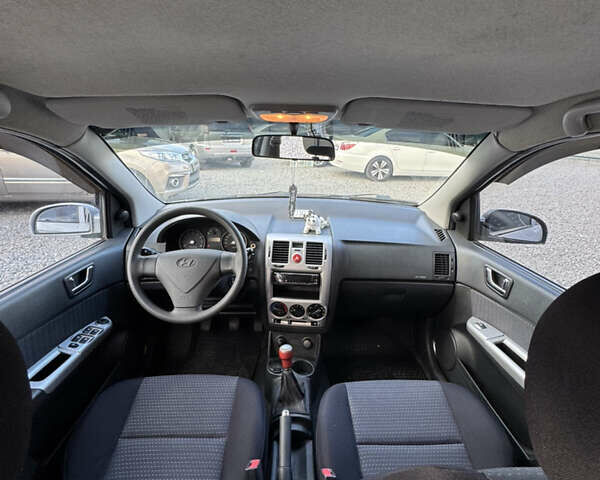 Сірий Хендай Гетц, об'ємом двигуна 1.4 л та пробігом 146 тис. км за 4600 $, фото 7 на Automoto.ua