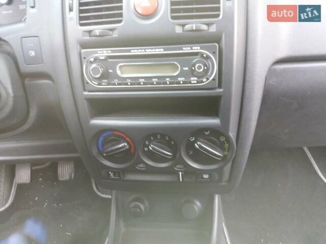 Серый Хендай Гетц, объемом двигателя 1.1 л и пробегом 217 тыс. км за 3600 $, фото 16 на Automoto.ua