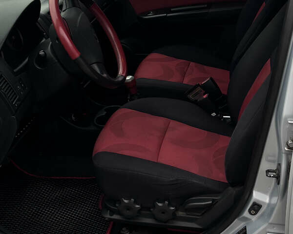 Сірий Хендай Гетц, об'ємом двигуна 1.1 л та пробігом 118 тис. км за 4700 $, фото 12 на Automoto.ua