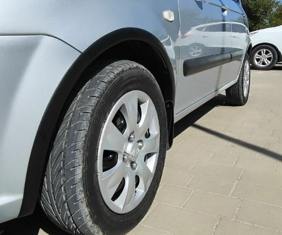 Серый Хендай Гетц, объемом двигателя 1.4 л и пробегом 226 тыс. км за 3600 $, фото 3 на Automoto.ua