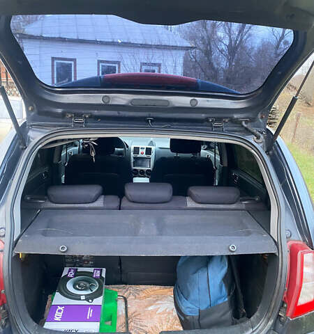 Серый Хендай Гетц, объемом двигателя 1.4 л и пробегом 200 тыс. км за 3500 $, фото 6 на Automoto.ua