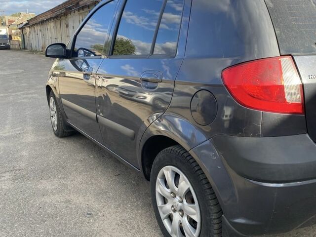 Сірий Хендай Гетц, об'ємом двигуна 1.4 л та пробігом 165 тис. км за 4500 $, фото 2 на Automoto.ua