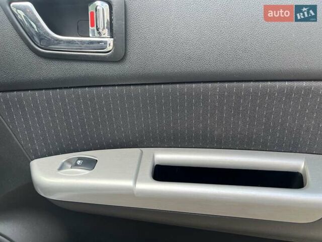 Сірий Хендай Гетц, об'ємом двигуна 1.4 л та пробігом 143 тис. км за 5500 $, фото 17 на Automoto.ua
