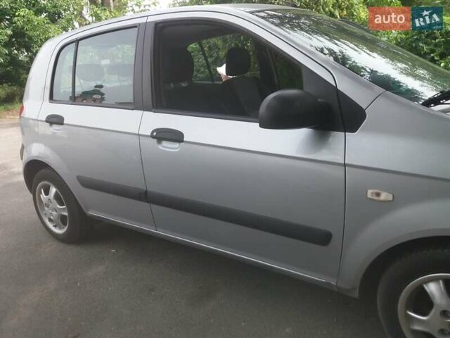 Серый Хендай Гетц, объемом двигателя 1.1 л и пробегом 217 тыс. км за 3600 $, фото 3 на Automoto.ua