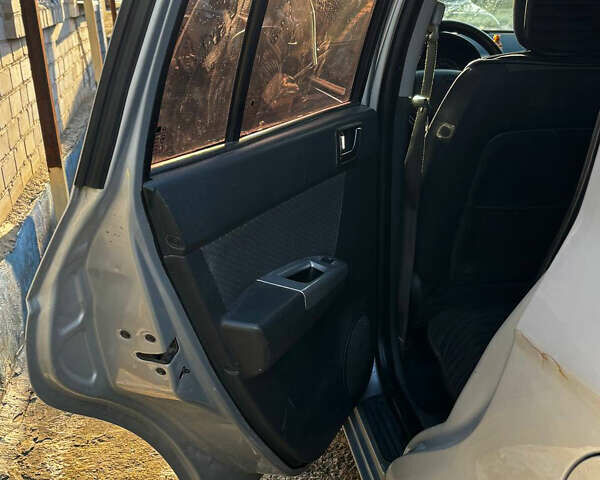 Серый Хендай Гетц, объемом двигателя 1.4 л и пробегом 170 тыс. км за 5500 $, фото 9 на Automoto.ua