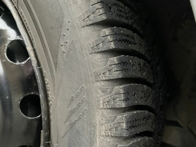 Серый Хендай Гетц, объемом двигателя 1.1 л и пробегом 263 тыс. км за 3200 $, фото 7 на Automoto.ua