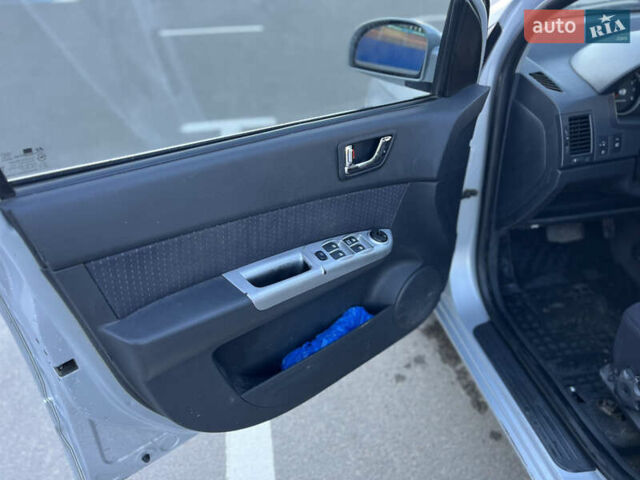 Хендай Гетц 2008 у Каменце-Подольском на Automoto.ua Сірий Хендай Гетц, об'ємом двигуна 1.4 л та пробігом 188 тис. км за 4900 $, фото 10 на Automoto.ua
