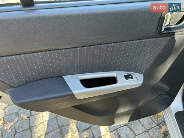 Сірий Хендай Гетц, об'ємом двигуна 1.34 л та пробігом 210 тис. км за 5900 $, фото 27 на Automoto.ua