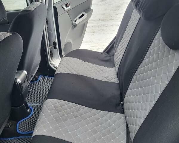 Серый Хендай Гетц, объемом двигателя 1.4 л и пробегом 230 тыс. км за 3850 $, фото 5 на Automoto.ua