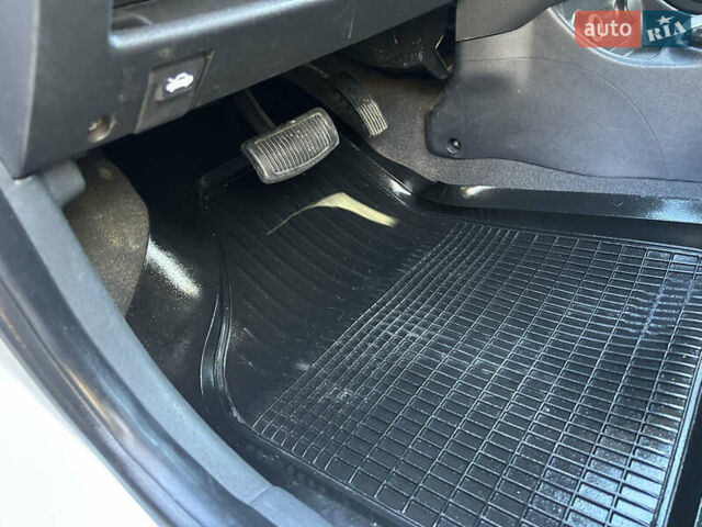 Сірий Хендай Гетц, об'ємом двигуна 1.34 л та пробігом 210 тис. км за 5900 $, фото 24 на Automoto.ua