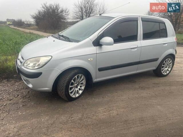 Серый Хендай Гетц, объемом двигателя 1.4 л и пробегом 160 тыс. км за 6000 $, фото 3 на Automoto.ua