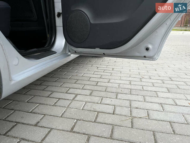 Серый Хендай Гетц, объемом двигателя 1.4 л и пробегом 150 тыс. км за 5800 $, фото 5 на Automoto.ua