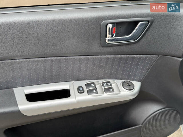 Серый Хендай Гетц, объемом двигателя 1.4 л и пробегом 211 тыс. км за 3500 $, фото 11 на Automoto.ua